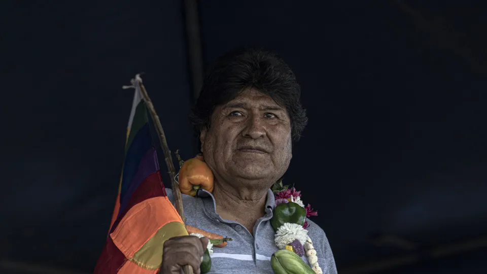 Evo Morales vive recluso em floresta boliviana; diz jornal americano