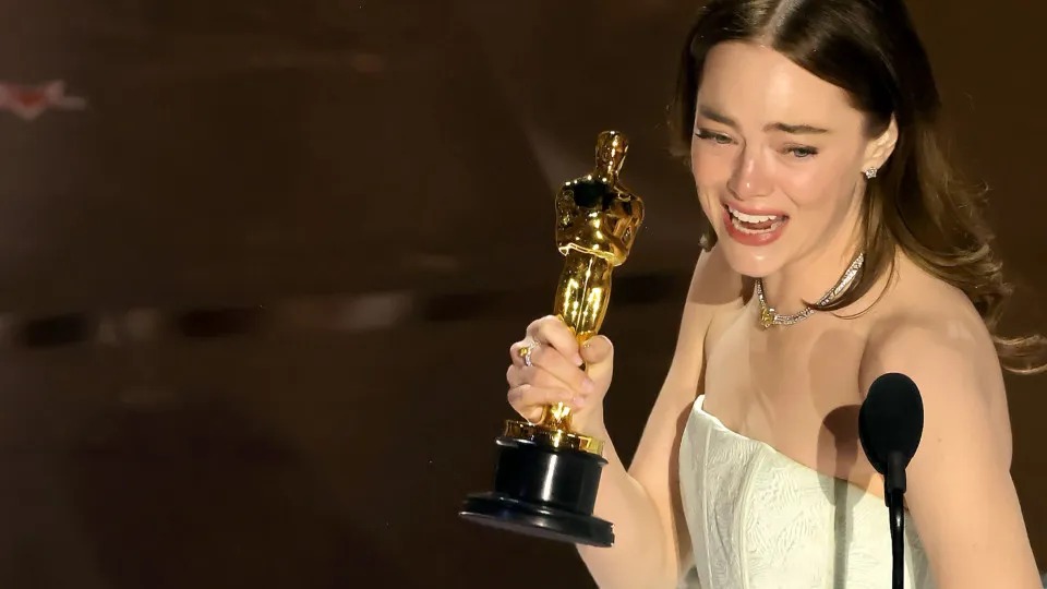 Famosas que só fizeram sucesso depois de pintar o cabelo