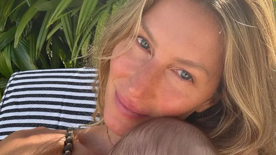 Gisele Bündchen mostra raras fotografias do filho bebê Gisele Bündchen mostra raras fotografias do filho bebê