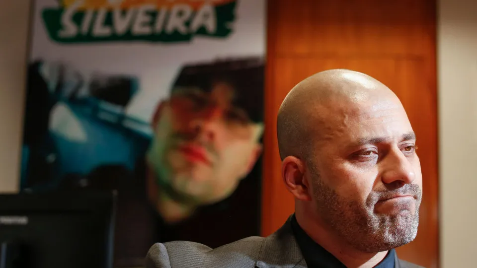 Moraes permite saídas temporárias de Daniel Silveira para tratamento médico