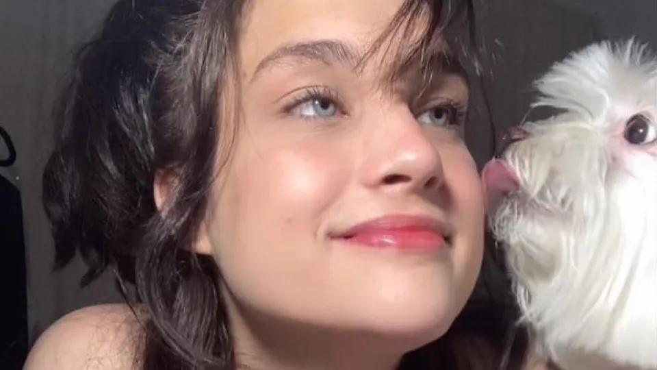 Morre atriz Bia Lomelino, aos 25 anos