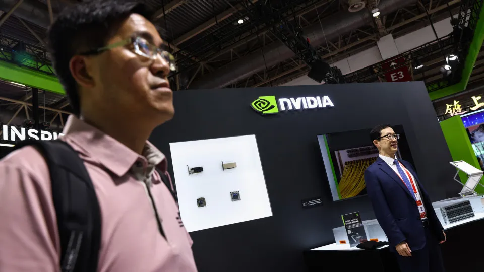 Nvidia e AMD vão pagar aos EUA 15% das vendas de ‘chips’ à China