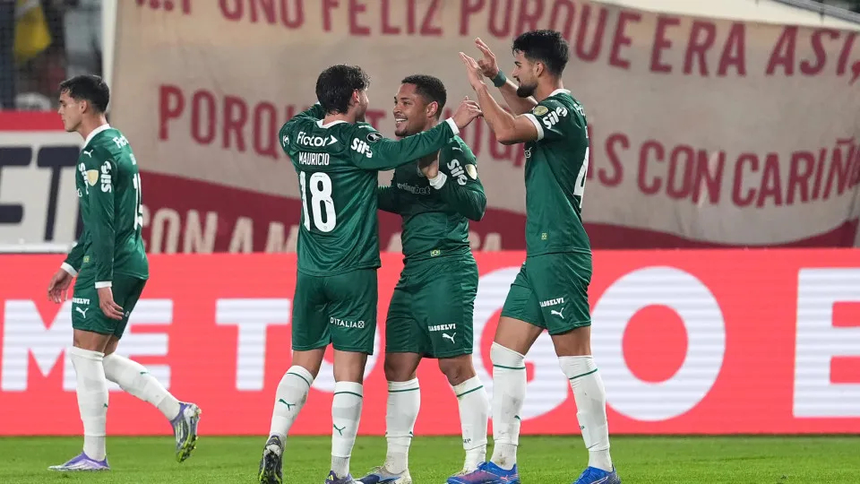 Palmeiras recebe Universitario e joga tranquilo para confirmar classificação na Libertadores
