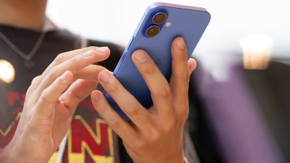 Próxima atualização vai ‘acelerar’ carregamento do iPhone 16 Próxima atualização vai ‘acelerar’ carregamento do iPhone 16