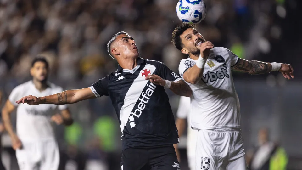 Vasco e Botafogo fazem jogo eletrizante e ficam no empate na Copa do Brasil