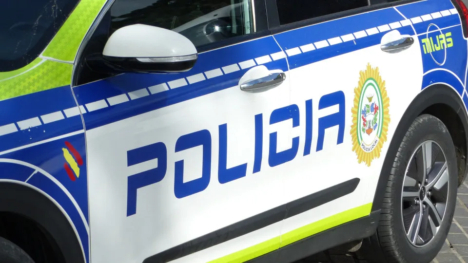 Bebê de 20 dias morre atropelado por carro desgovernado na Espanha