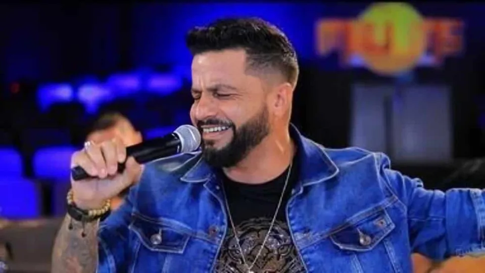 Cantor sertanejo é morto a tiros por homens que fingiam ser policiais em MS