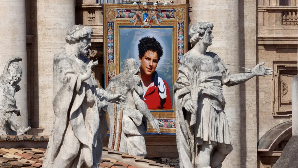 Carlo Acutis: Papa canoniza millennial conhecido como influencer de Deus