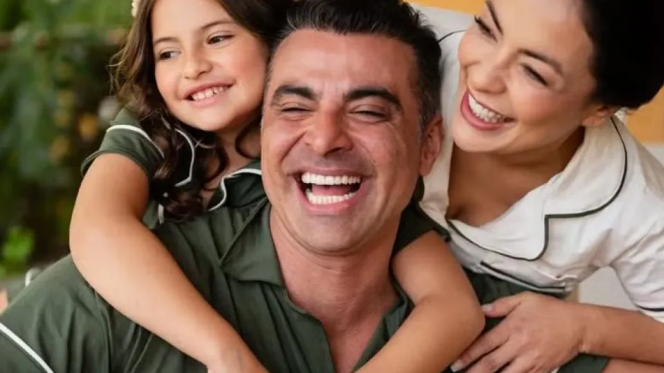 Ex-Rouge Lí Martins homenageia marido JP Mantovani: ‘Anjo das nossas vidas’