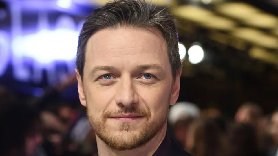 James McAvoy é atacado em bar durante Festival de Toronto James McAvoy é atacado em bar durante Festival de Toronto
