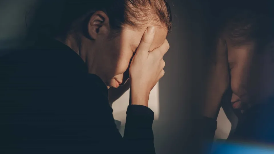 Mais de 1 bilhão de pessoas vivem com transtornos mentais em todo o mundo, aponta OMS