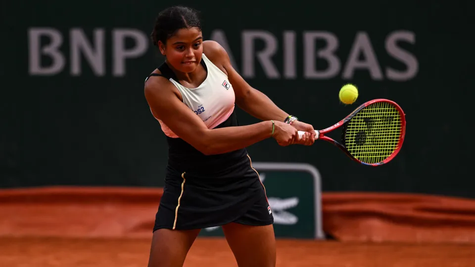 Naná Silva faz ser ouvido seu ‘dá-lhe’ e vence primeiro jogo WTA da carreira