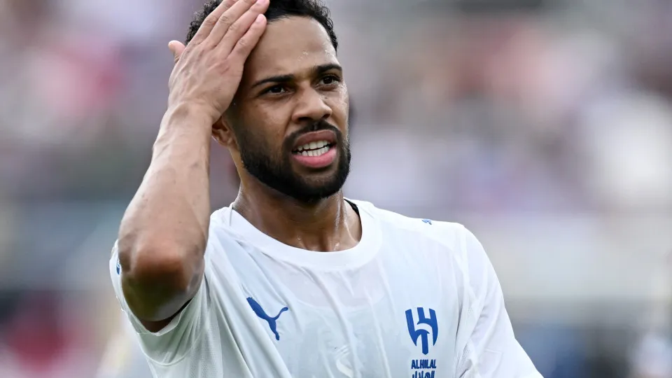 “Não posso ser privado”. Renan Lodi rescinde com o Al Hilal