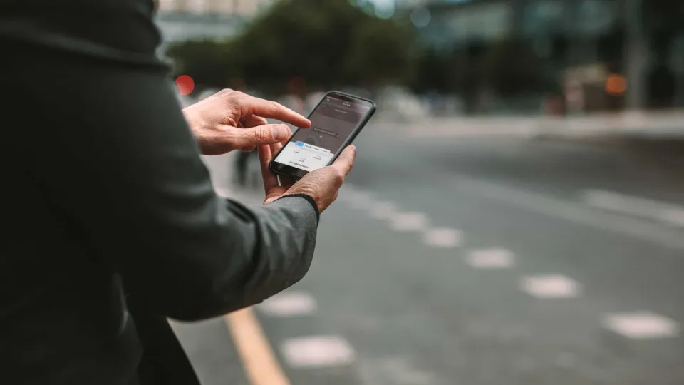 Número de trabalhadores por aplicativo cresceu 170% em 10 anos, diz BC
