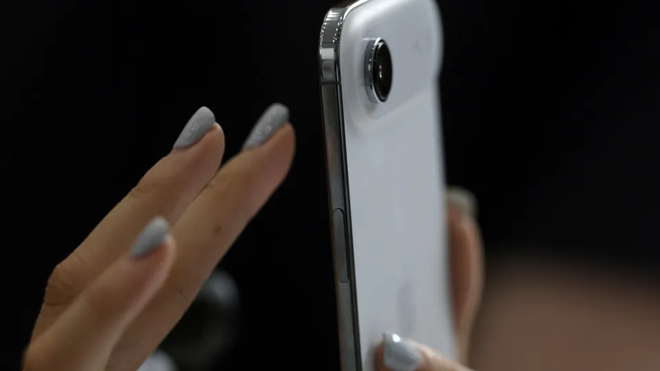 Cade questiona Apple por não ‘dificultar’ Pix por aproximação no iPhone
