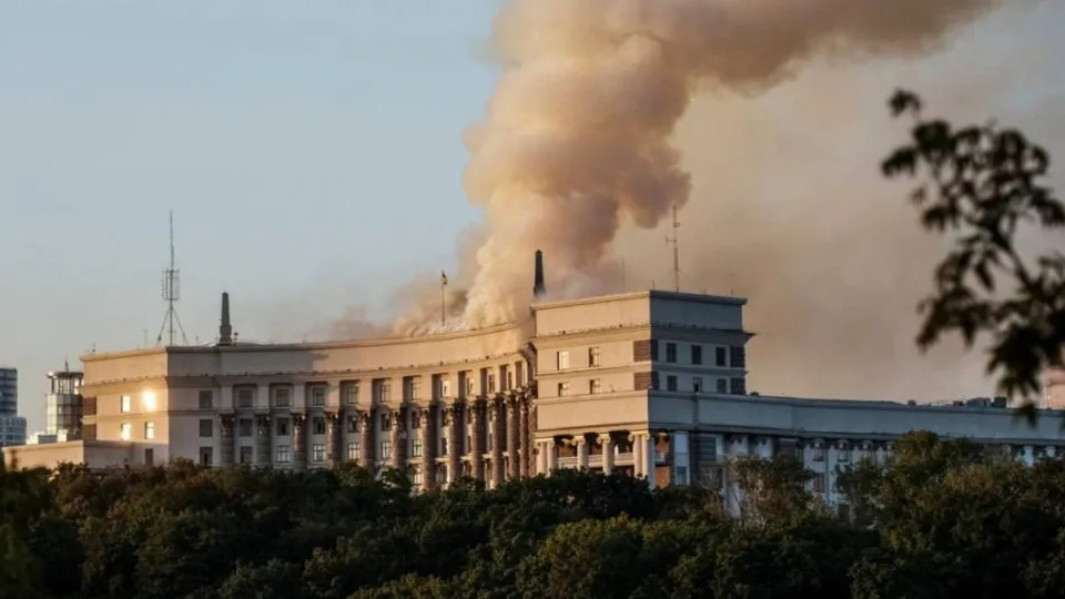 Rússia atinge Ucrânia com o maior ataque aéreo da guerra