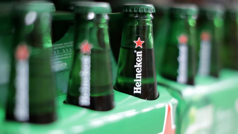 Heineken garante receita em linha com o esperado no 3ºtri; em Amsterdã, ação sobe 1,5% –