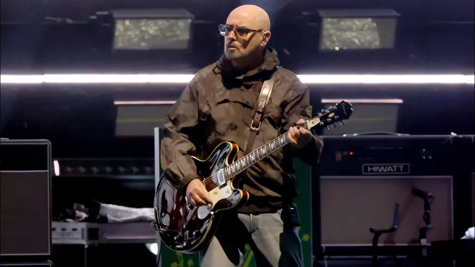 Músico do Oasis diz que vai dar pausa em turnê para tratar de câncer de próstata