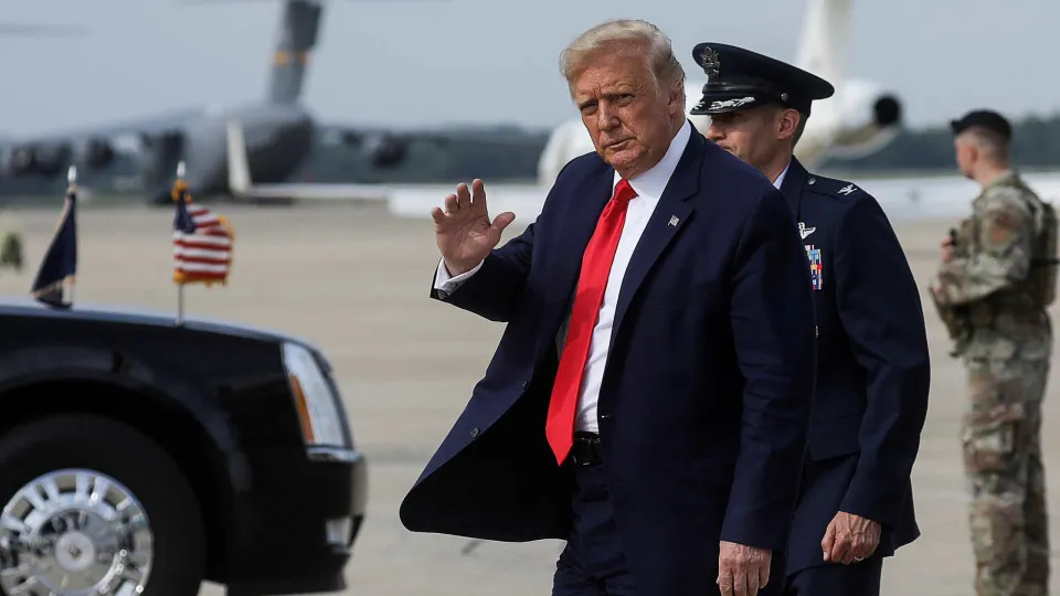 ‘Shutdown’ nos EUA? Tribunal impede governo de despedir funcionários