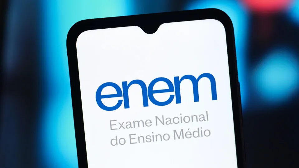 Ex-presidente do Inep sugere uso de IA para criar questões do Enem no futuro Ex-presidente do Inep sugere uso de IA para criar questões do Enem no futuro