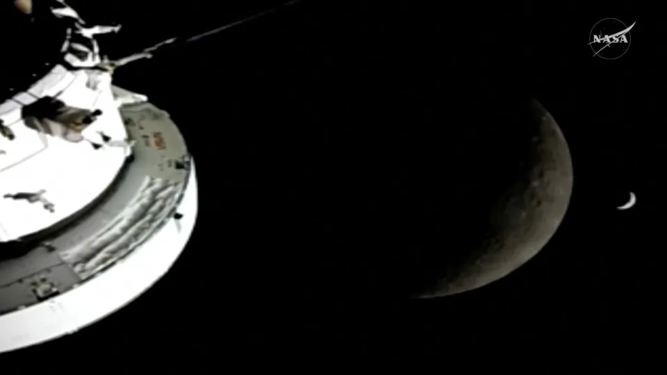 Imagens revelam momento em que astronautas batem recorde histórico