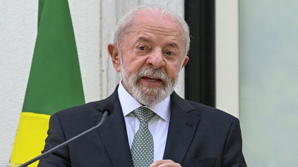 Lula assina decretos com regras para big techs atuarem no Brasil Lula assina decretos com regras para big techs atuarem no Brasil